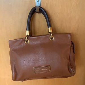 MARC JACOBS TOTE EXCELLENT USED CONDITION